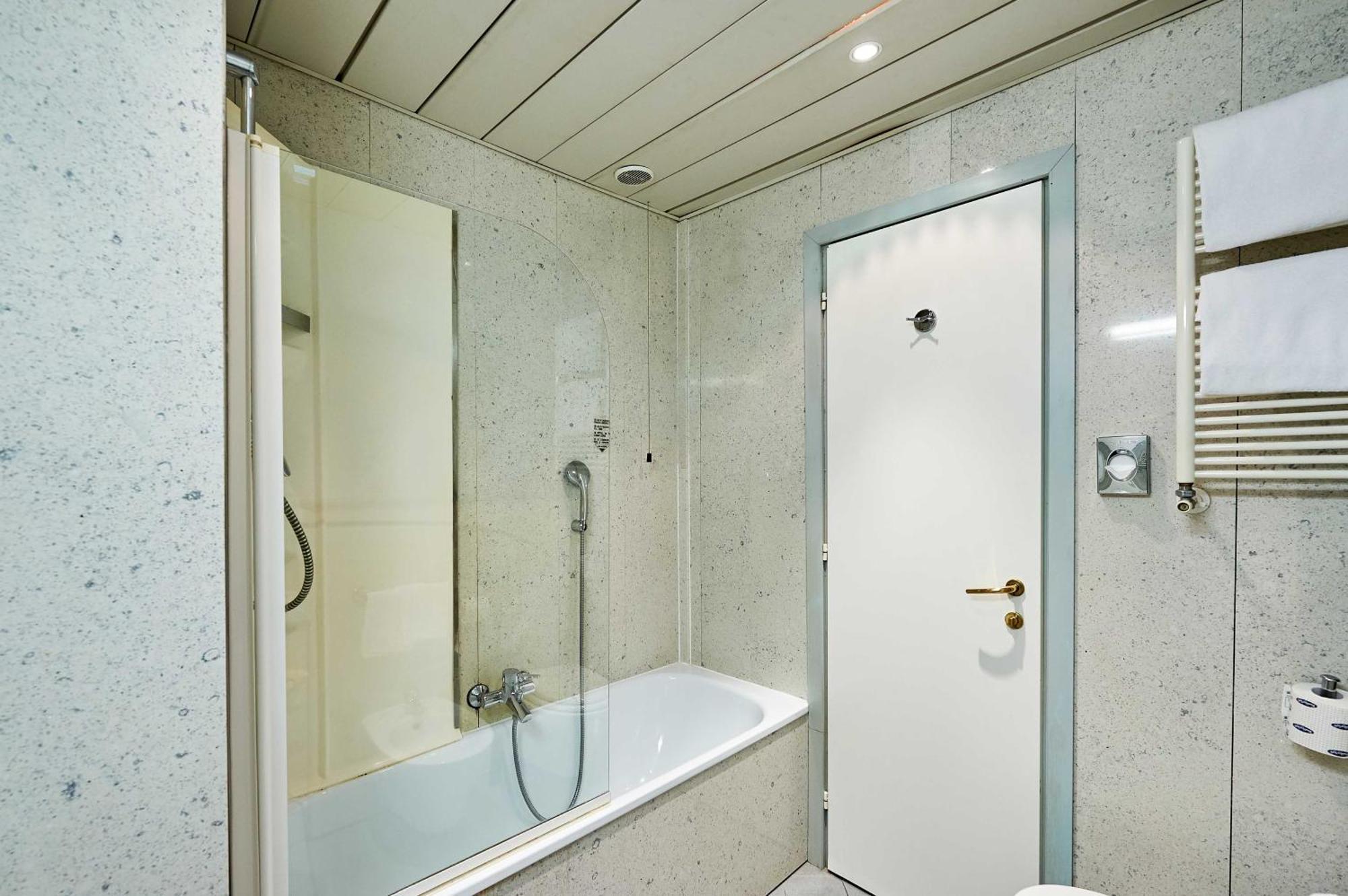 Hotel Corallo Imperia Bilik gambar